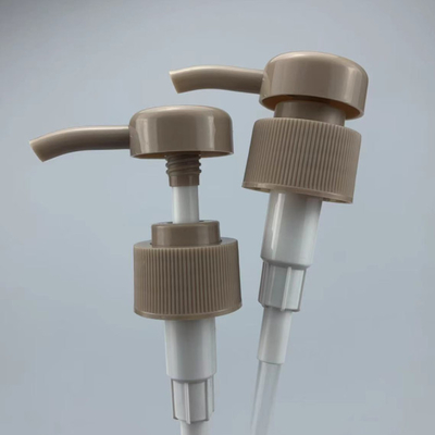 Pompe de bouteille de jet de la pompe pp 24MM de distributeur de lotion de Brown