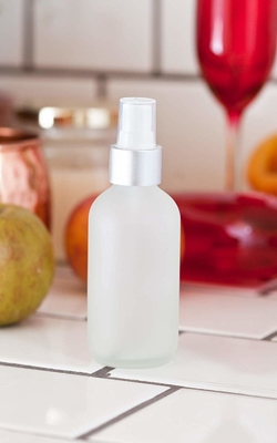 Conteneurs cosmétiques de bouteille de jet de l'ANIMAL FAMILIER 50ml avec la pompe de 24MM